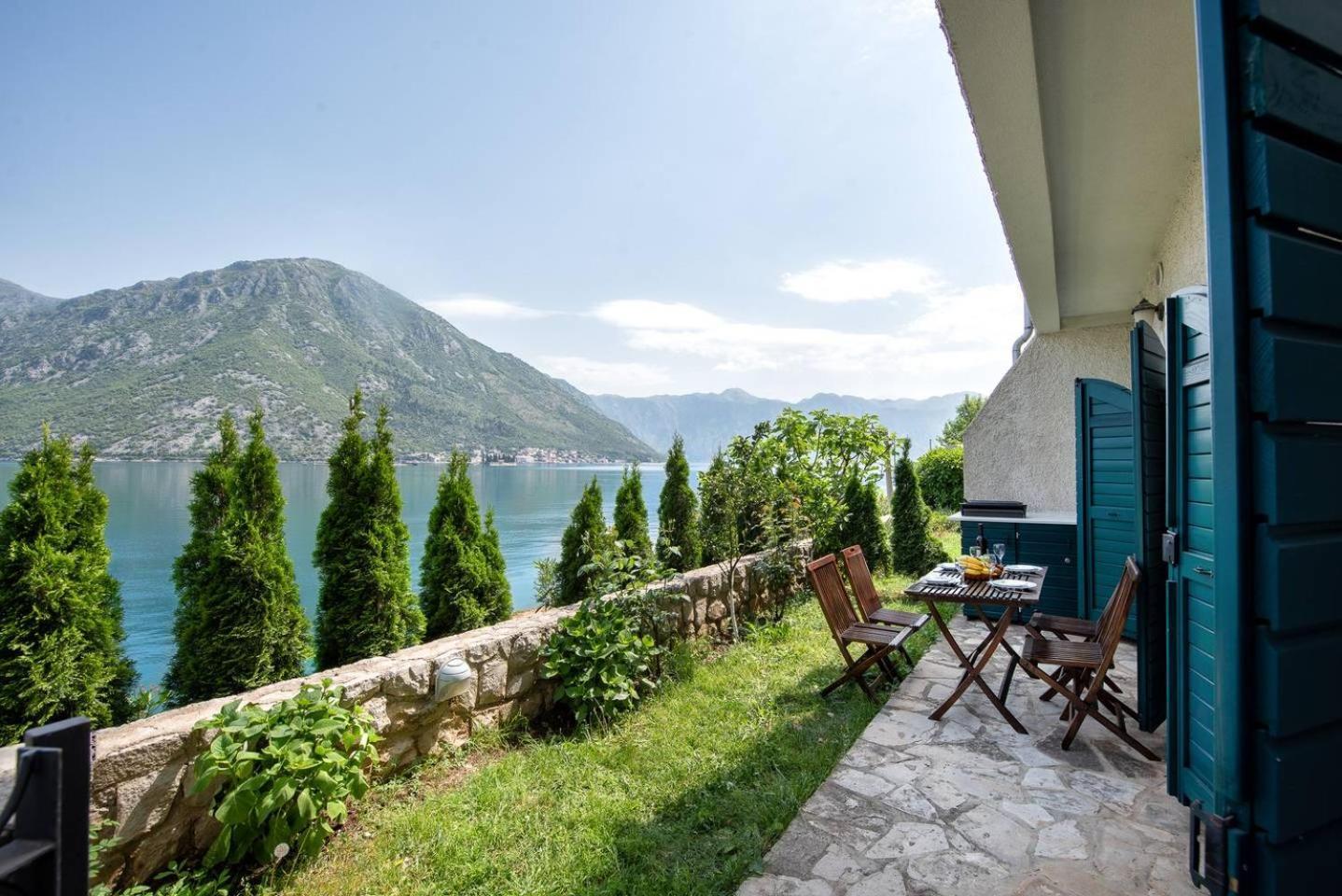 Boka Gardens Seaside Resort Kotor Extérieur photo