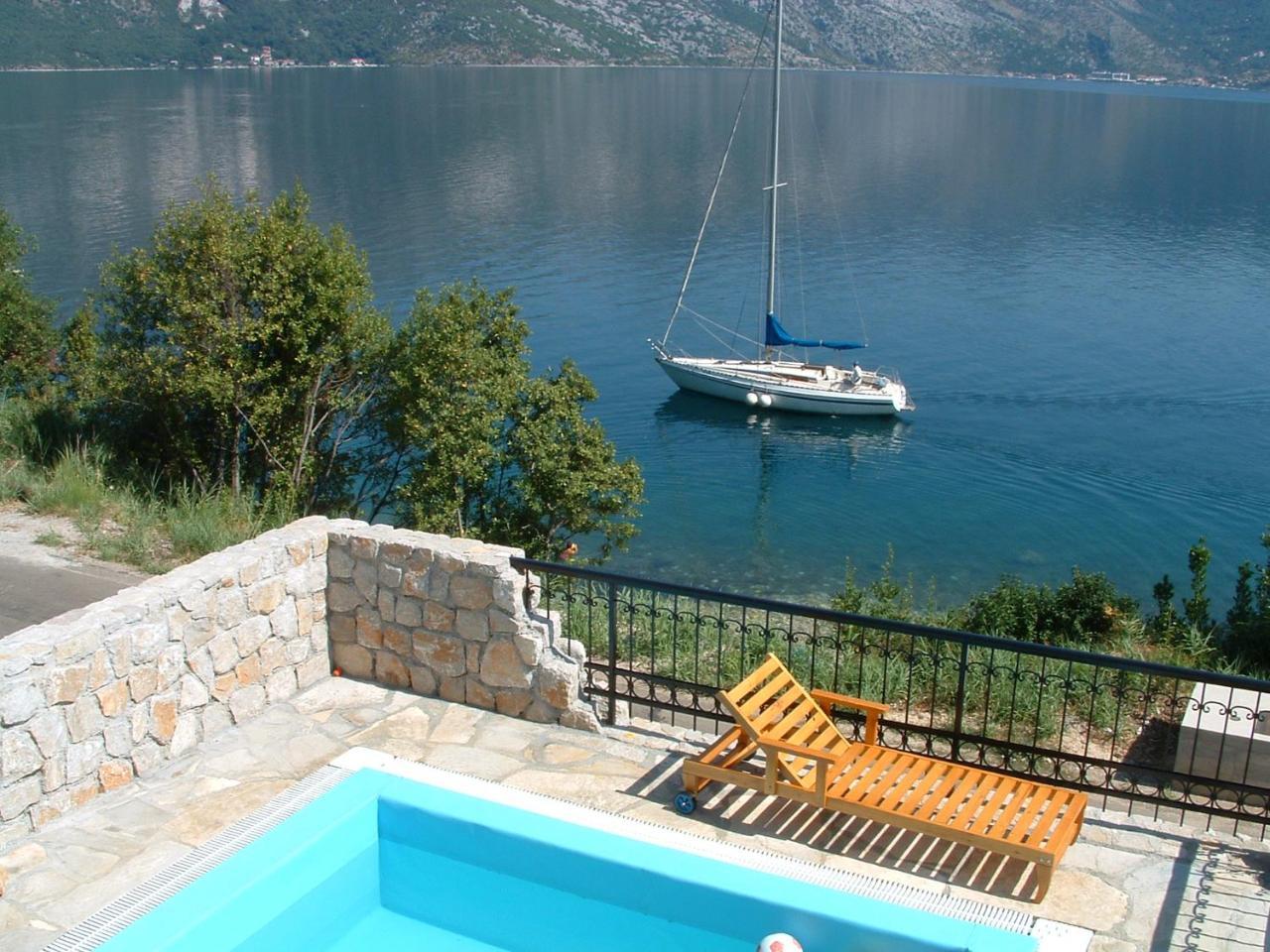Boka Gardens Seaside Resort Kotor Extérieur photo