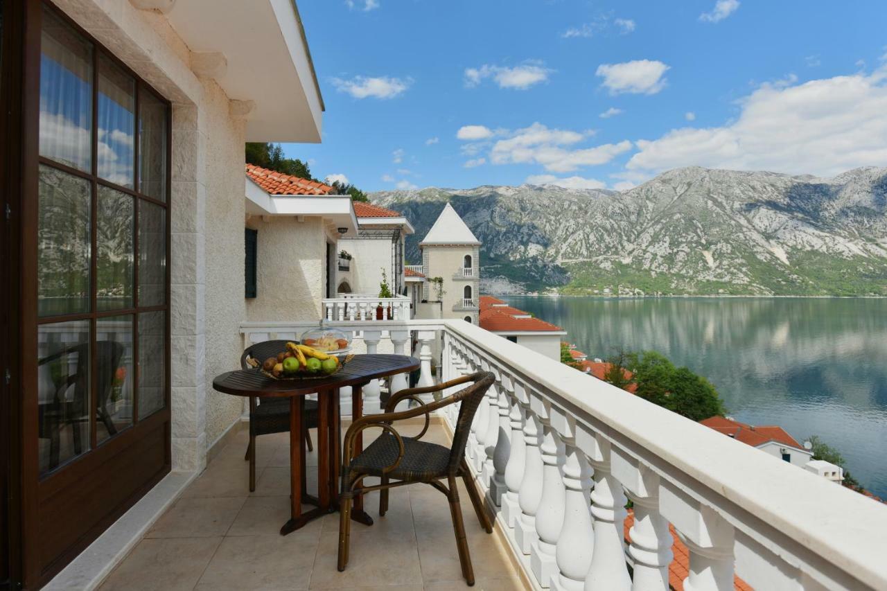 Boka Gardens Seaside Resort Kotor Extérieur photo