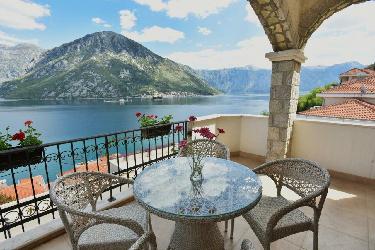 Boka Gardens Seaside Resort Kotor Extérieur photo